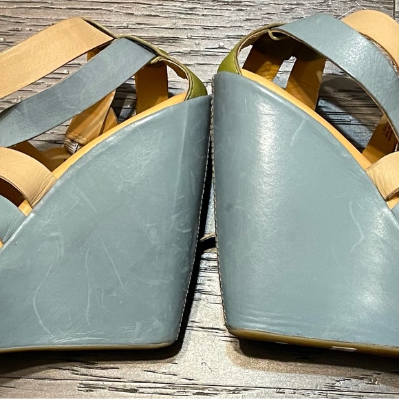 Kork-Ease Wedge Strappy Platform Sandals Tan Red Blue Leather Size 8 - Picture 3 of 5